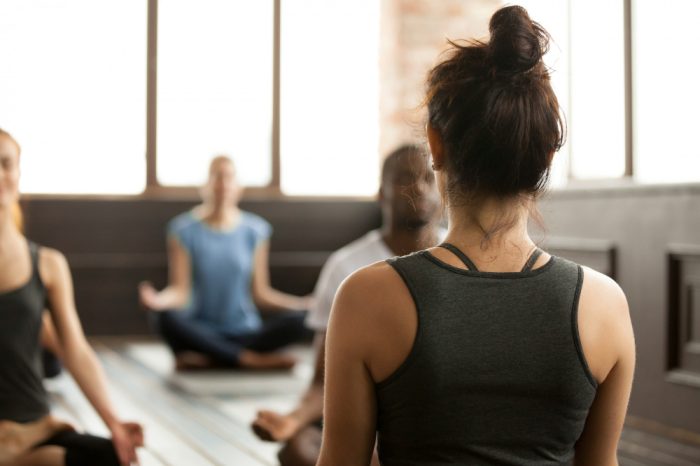 Strategie di marketing per promuovere il tuo centro yoga